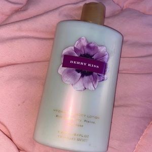 berry kiss lotion